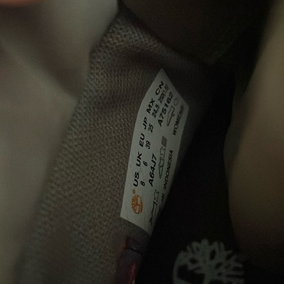 NWT TIMBERLAND Waterproof Boots! - Picture 11 of 12